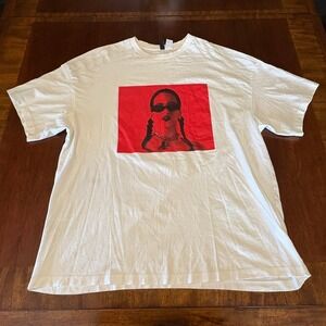 Rosalia Red Portrait Graphic Shirt H&M Pop Music Artist Tee Streetwear